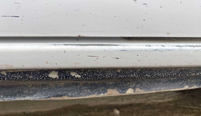2016 Renault Kwid RXL, Petrol, Manual, 68,292 km, Right running board - Minor scratches