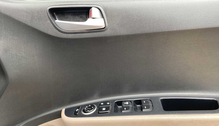 2019 Hyundai Grand i10 SPORTZ 1.2 KAPPA VTVT, Petrol, Manual, 50,381 km, Driver Side Door Panels Control