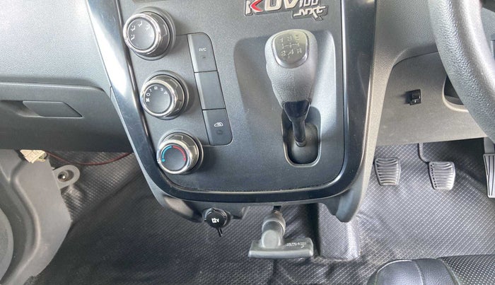 2017 Mahindra KUV 100 NXT K2 P 6 STR, Petrol, Manual, 41,397 km, Gear Lever