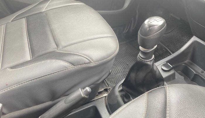 2016 Renault Kwid RXT 0.8, Petrol, Manual, 31,713 km, Gear Lever