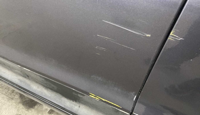 2018 Hyundai Creta SX AT 1.6 PETROL, Petrol, Automatic, 36,229 km, Front passenger door - Minor scratches