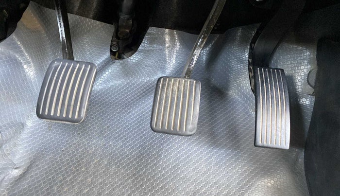 2015 Hyundai Xcent S 1.2, Petrol, Manual, 60,594 km, Pedals