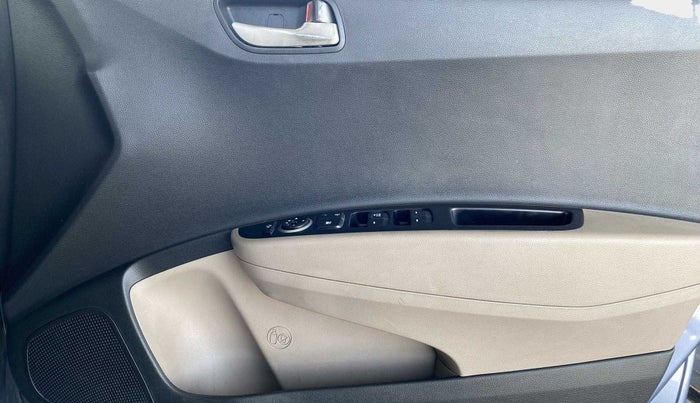 2015 Hyundai Xcent S 1.2, Petrol, Manual, 60,594 km, Driver Side Door Panels Control