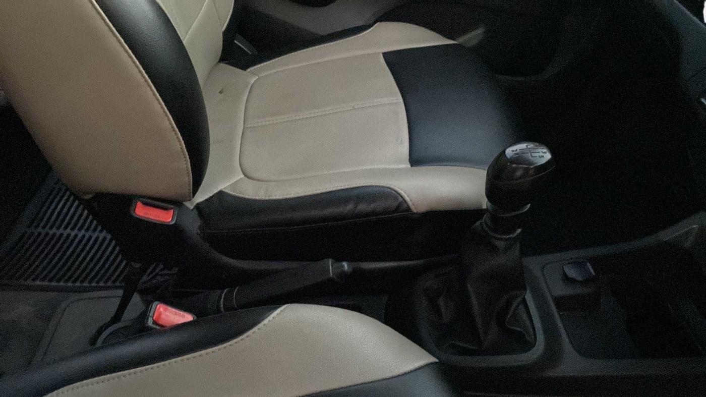 2019 Renault Kwid RXL, Petrol, Manual, 30,584 km, Gear Lever
