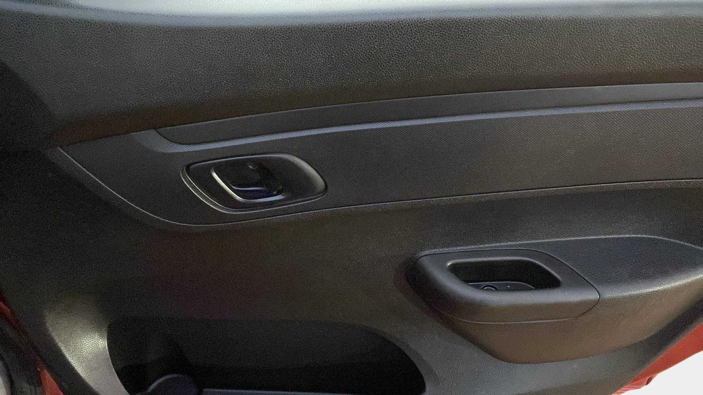 2019 Renault Kwid RXL, Petrol, Manual, 30,584 km, Driver Side Door Panels Control