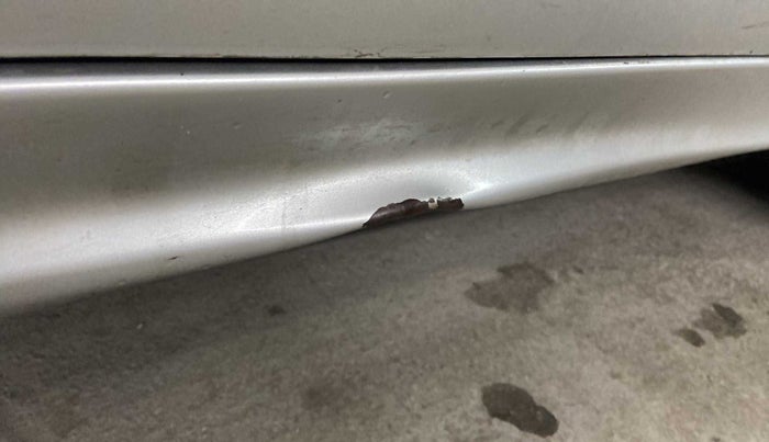 2016 Tata Tiago XZ PETROL, Petrol, Manual, 51,297 km, Right running board - Slightly dented