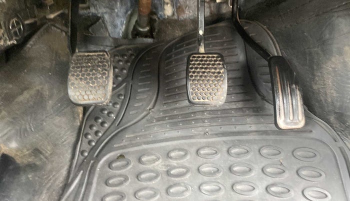 2013 Maruti Alto 800 LXI, Petrol, Manual, 79,068 km, Pedals