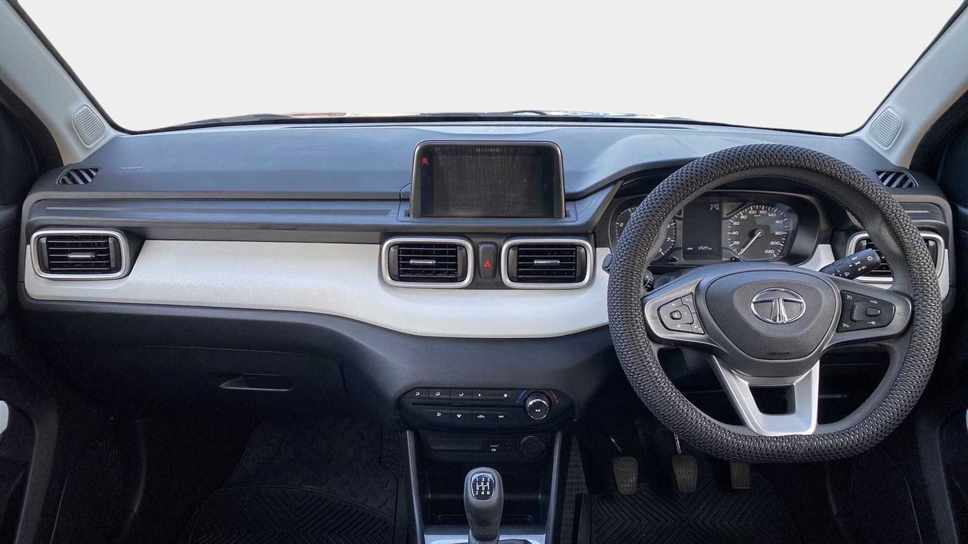2022 Tata PUNCH ACCOMPLISHED MT, Petrol, Manual, 12,676 km, Dashboard