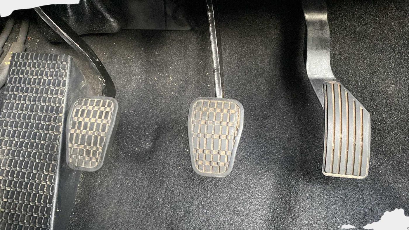2022 Tata PUNCH ACCOMPLISHED MT, Petrol, Manual, 12,676 km, Pedals