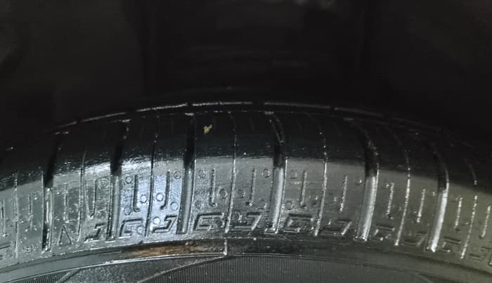 2017 Tata TIGOR XZ PETROL, Petrol, Manual, 76,629 km, Left Front Tyre Tread
