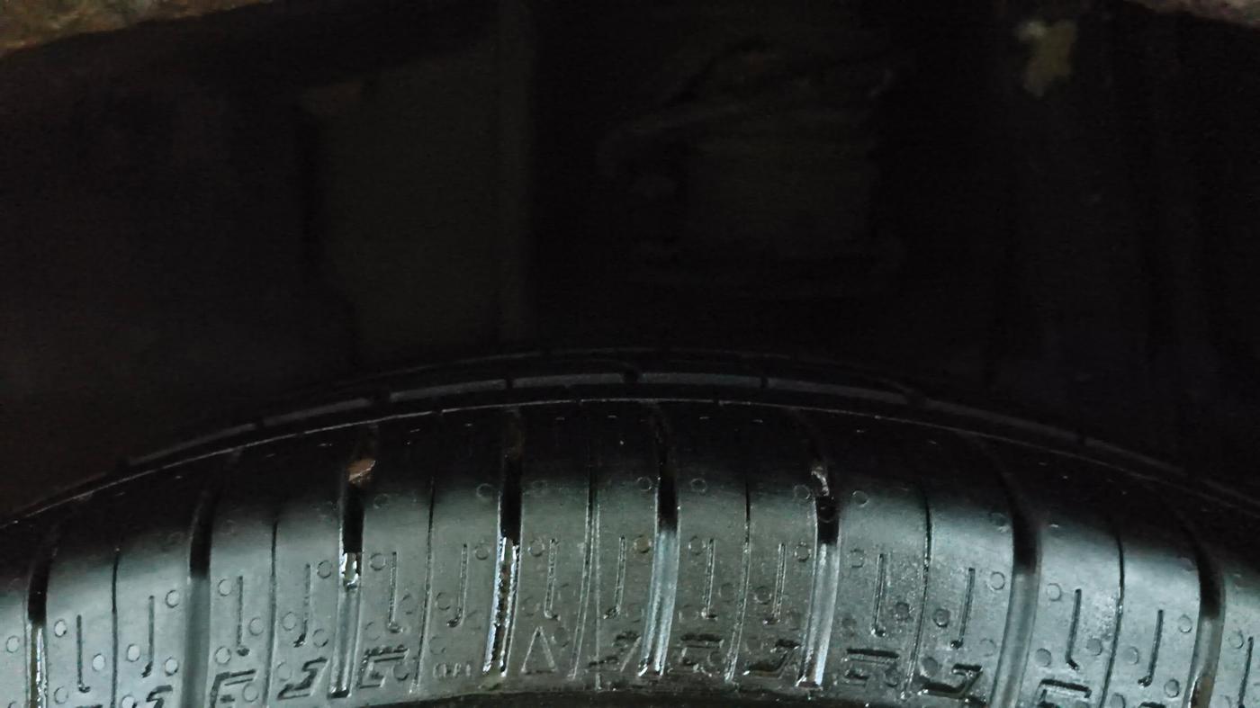 2017 Tata TIGOR XZ PETROL, Petrol, Manual, 76,629 km, Left Rear Tyre Tread
