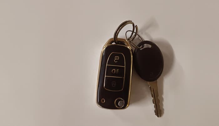 2017 Tata TIGOR XZ PETROL, Petrol, Manual, 76,629 km, Key Close Up