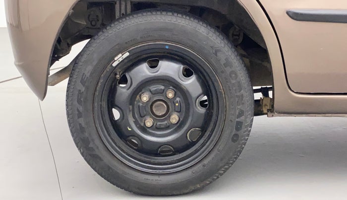 2010 Maruti Zen Estilo VXI, Petrol, Manual, 1,10,023 km, Right Rear Wheel