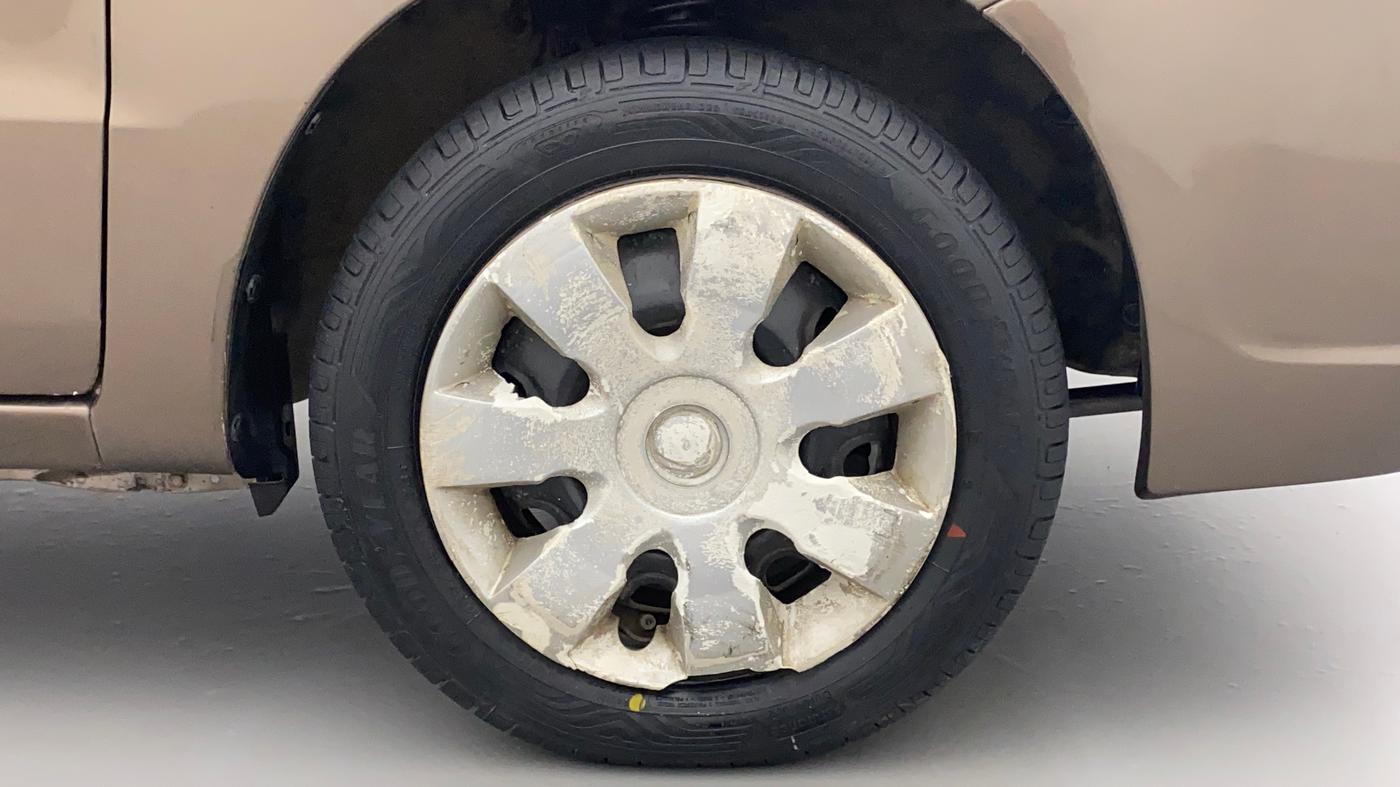 2010 Maruti Zen Estilo VXI, Petrol, Manual, 1,10,023 km, Right Front Wheel