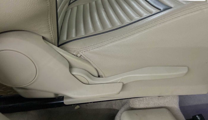 2018 Maruti Dzire VXI, Petrol, Manual, 48,368 km, Driver Side Adjustment Panel