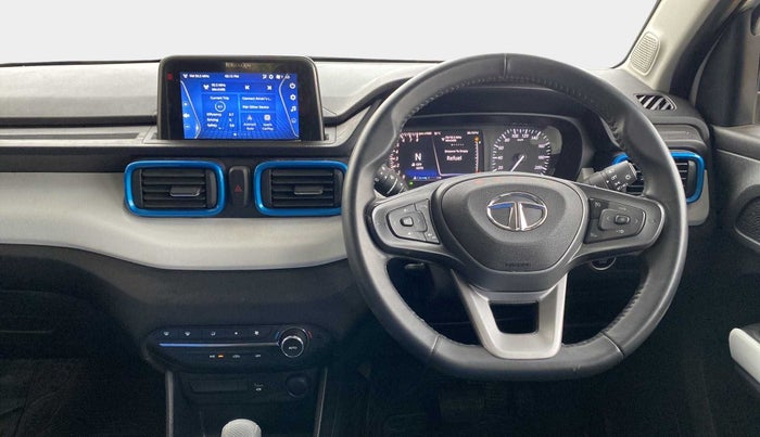 2022 Tata PUNCH CREATIVE AMT 1.2 RTN DUAL TONE, Petrol, Automatic, 6,622 km, Steering Wheel Close Up