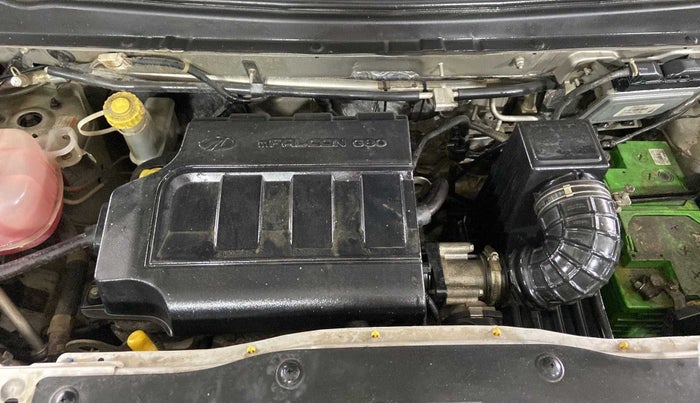 2017 Mahindra Kuv100 K6 6 STR, Petrol, Manual, 64,183 km, Open Bonet