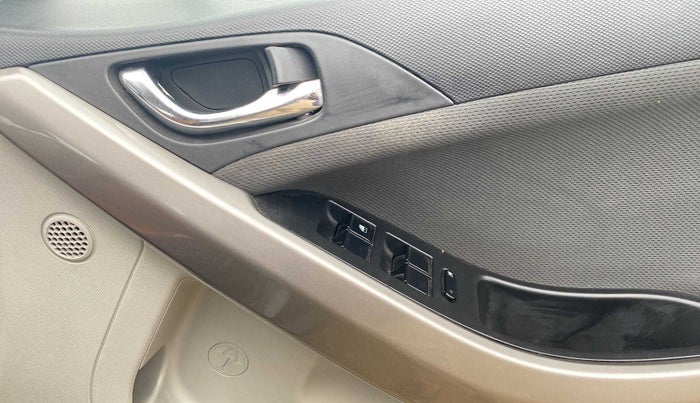 2018 Tata NEXON XZA PLUS PETROL, Petrol, Automatic, 38,056 km, Driver Side Door Panels Control