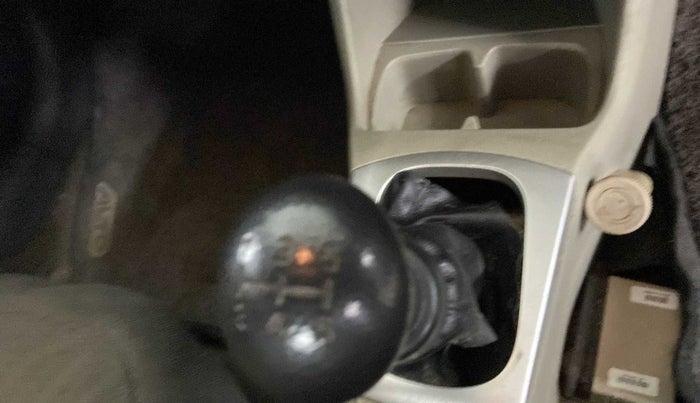 2016 Maruti Alto K10 VXI, CNG, Manual, 58,862 km, Gear lever - Boot cover slightly torn