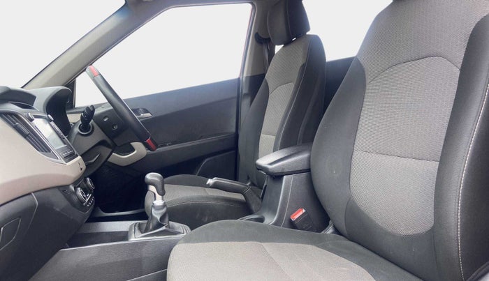 2016 Hyundai Creta SX PLUS 1.6 PETROL, Petrol, Manual, 53,031 km, Right Side Front Door Cabin