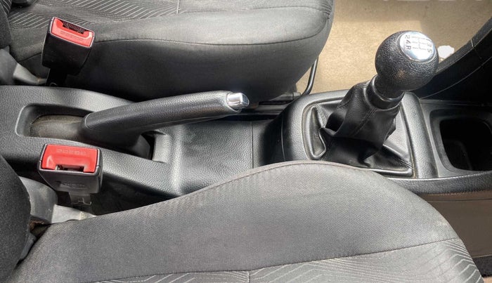 2012 Maruti Swift VXI, Petrol, Manual, 76,043 km, Gear Lever