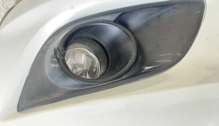 2012 Maruti Swift VXI, Petrol, Manual, 76,043 km, Left fog light - Not working