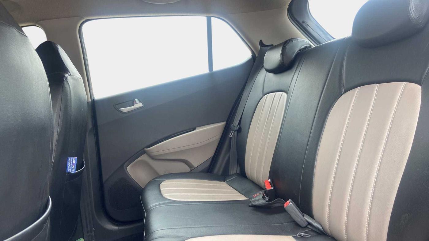 2017 Hyundai Grand i10 ASTA 1.2 KAPPA VTVT, Petrol, Manual, 44,268 km, Right Side Rear Door Cabin