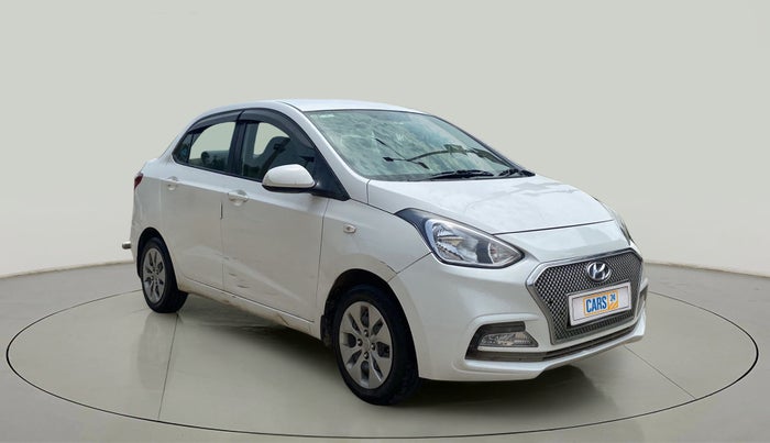 2017 Hyundai Xcent E+, Petrol, Manual, 94,112 km, Right Front Diagonal