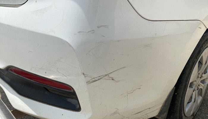 2017 Hyundai Xcent E+, Petrol, Manual, 94,112 km, Rear bumper - Minor scratches