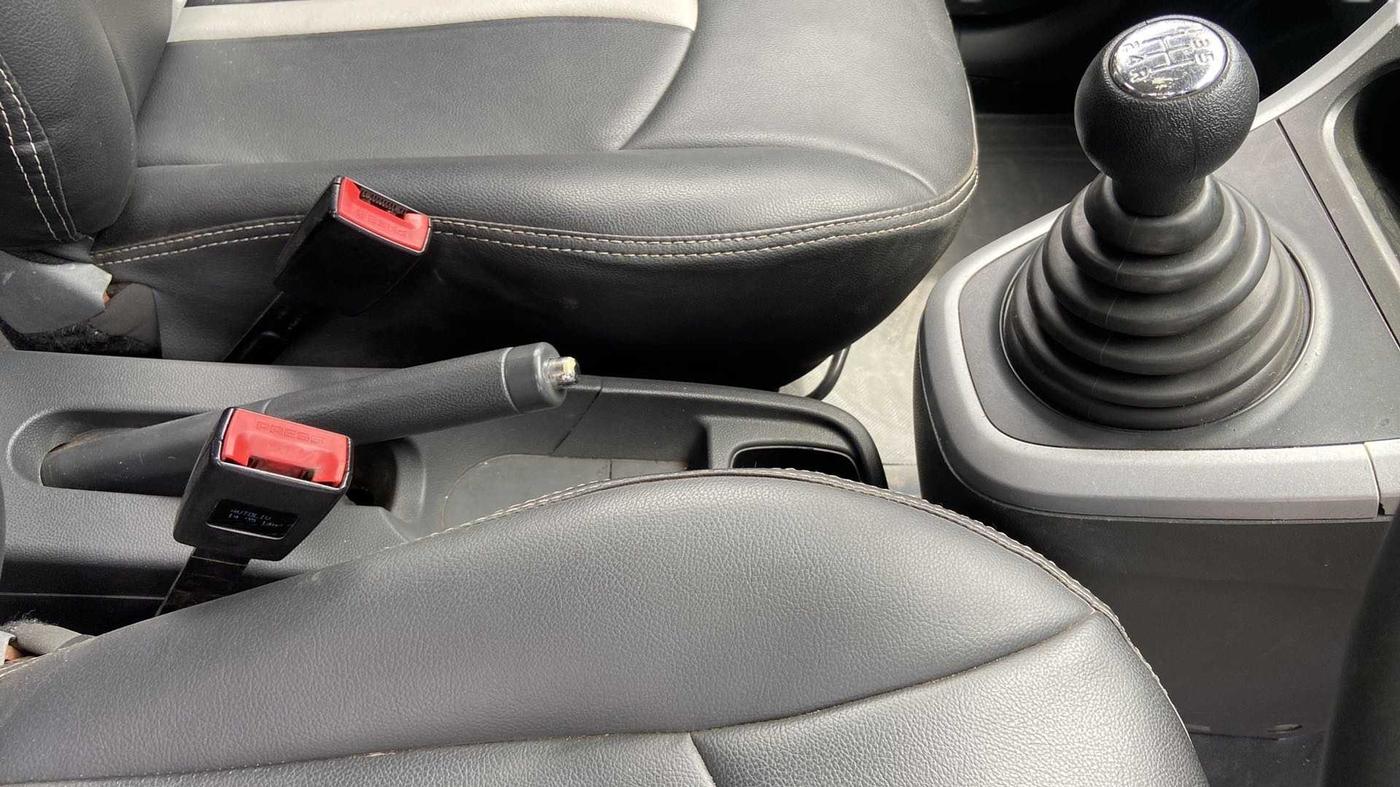 2014 Maruti Ritz VXI, Petrol, Manual, 71,665 km, Gear Lever