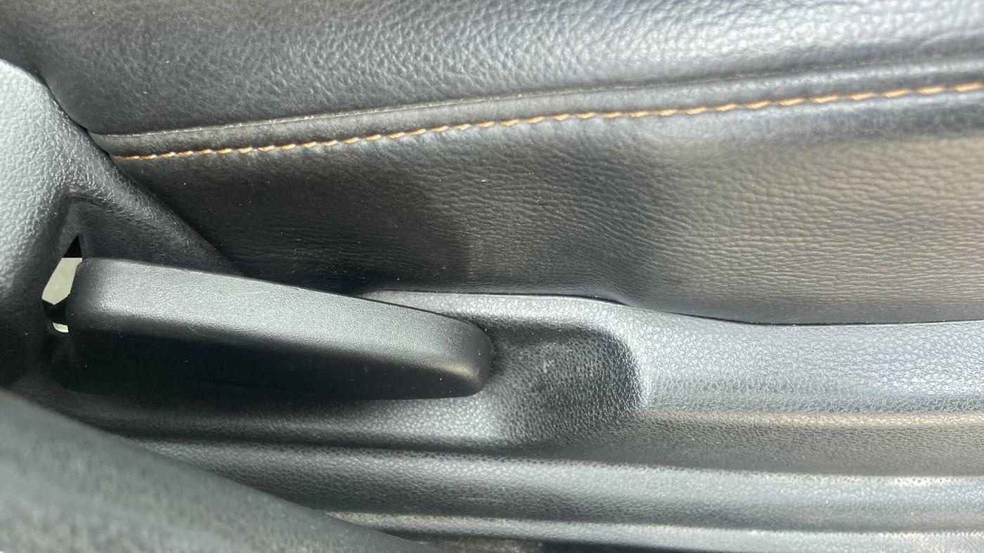 2020 Renault Kwid RXT 1.0 AMT (O), Petrol, Automatic, 11,713 km, Driver Side Adjustment Panel