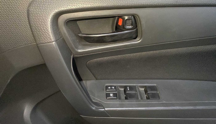 2017 Maruti Vitara Brezza VDI (O), Diesel, Manual, 81,673 km, Driver Side Door Panels Control