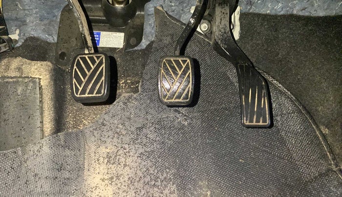 2017 Maruti Vitara Brezza VDI (O), Diesel, Manual, 81,673 km, Pedals