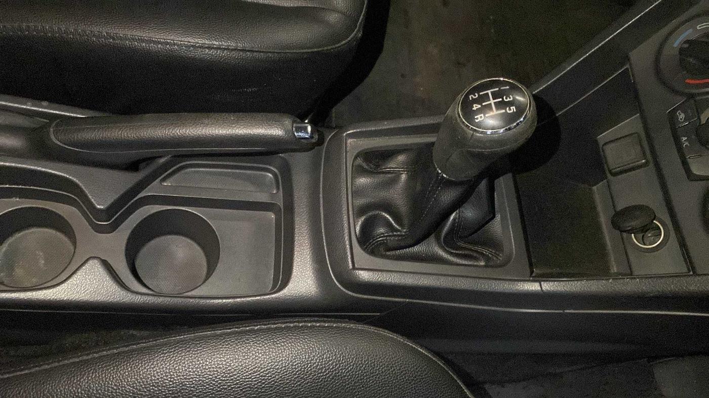 2017 Maruti Vitara Brezza VDI (O), Diesel, Manual, 81,673 km, Gear Lever