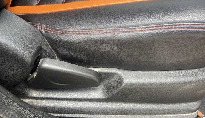 2020 Renault Kwid CLIMBER 1.0 AMT (O), Petrol, Automatic, 7,390 km, Driver Side Adjustment Panel