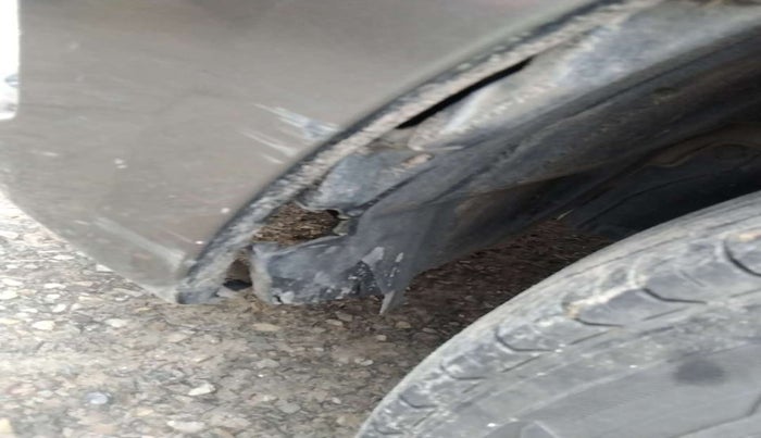 2019 Maruti Ciaz ALPHA DIESEL 1.5, Diesel, Manual, 89,992 km, Left fender - Lining loose