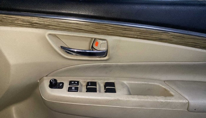 2019 Maruti Ciaz ALPHA DIESEL 1.5, Diesel, Manual, 89,992 km, Driver Side Door Panels Control