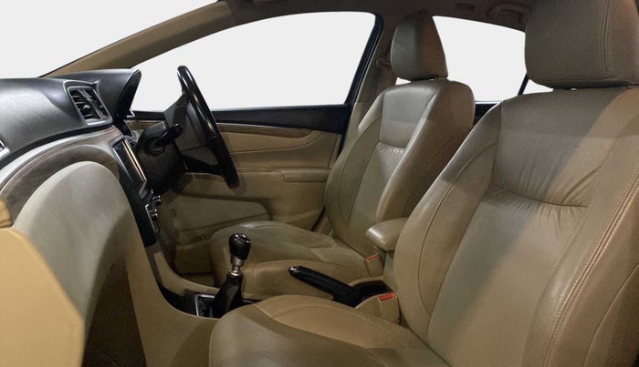 2019 Maruti Ciaz ALPHA DIESEL 1.5, Diesel, Manual, 89,992 km, Right Side Front Door Cabin