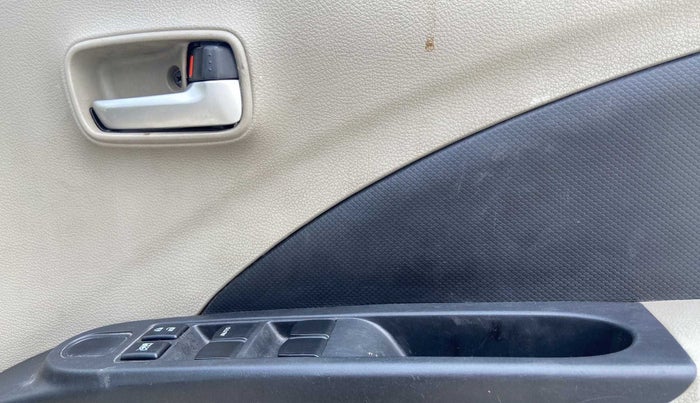 2016 Maruti Celerio VXI AMT, Petrol, Automatic, 85,216 km, Driver Side Door Panels Control