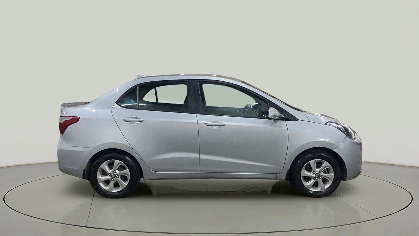 2018 Hyundai Xcent SX 1.2, Petrol, Manual, 63,970 km, Right Side View