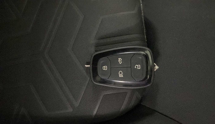 2021 Tata NEXON XZA PLUS (O) PETROL, Petrol, Automatic, 18,515 km, Key Close Up