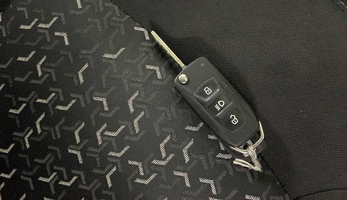 2021 Tata Tiago XT PETROL, Petrol, Manual, 24,685 km, Key Close Up
