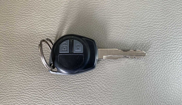 2013 Maruti Wagon R 1.0 VXI, Petrol, Manual, 1,06,550 km, Key Close Up