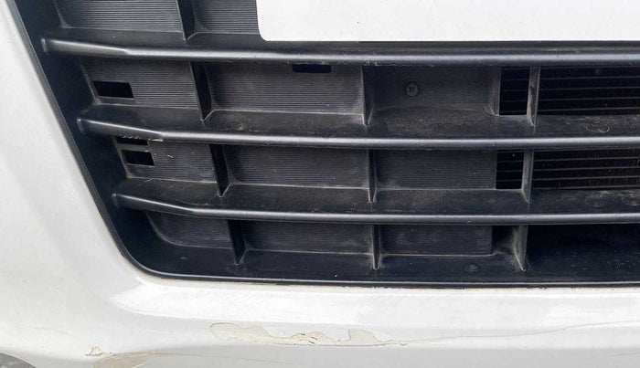 2013 Maruti Wagon R 1.0 VXI, Petrol, Manual, 1,06,550 km, Front bumper - Paint has minor damage