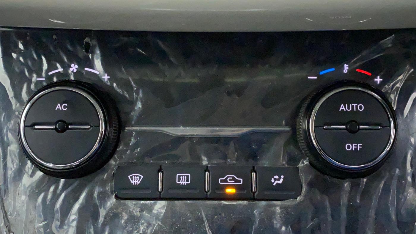 2021 Tata NEXON XZ+ SUNROOF 1.2 RTN, Petrol, Manual, 16,480 km, Automatic Climate Control