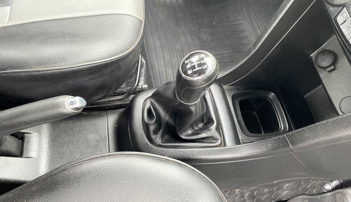2014 Maruti Swift VXI, Petrol, Manual, 60,307 km, Gear Lever