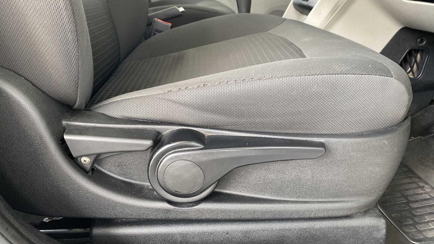 2018 Tata Tiago XZ PETROL, Petrol, Manual, 1,20,667 km, Driver Side Adjustment Panel
