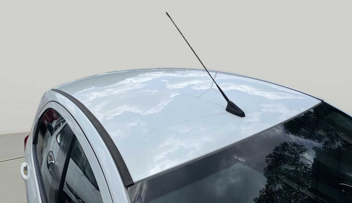 2018 Tata Tiago XZ PETROL, Petrol, Manual, 1,20,667 km, Roof