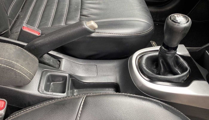 2018 Honda WR-V 1.5L I-DTEC VX MT, Diesel, Manual, 58,200 km, Gear Lever