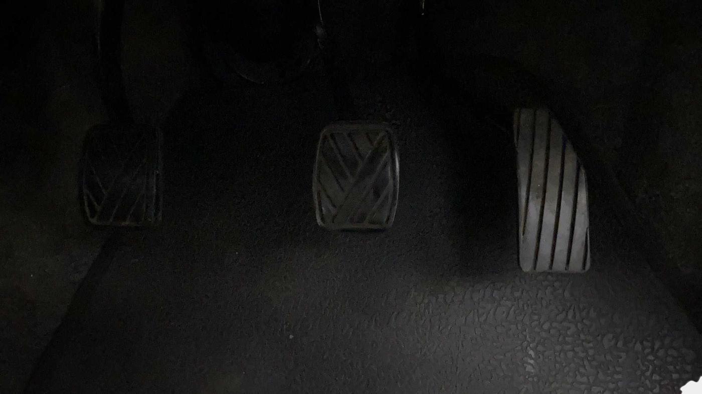 2010 Maruti Wagon R 1.0 VXI, Petrol, Manual, 62,453 km, Pedals
